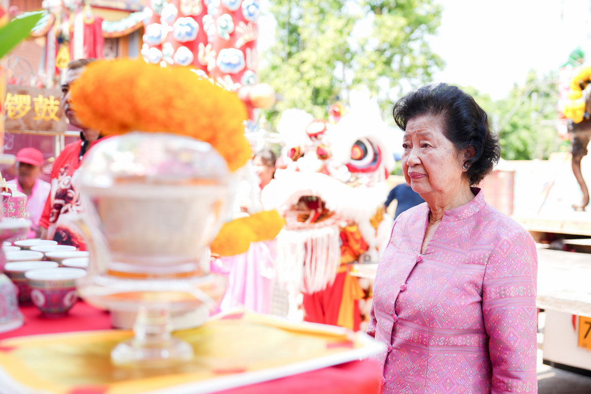 กระถางธูปมังกรทองเหลืองขนาดใหญ่ ออกแบบประณีตด้วยศิลปะจีนโบราณ